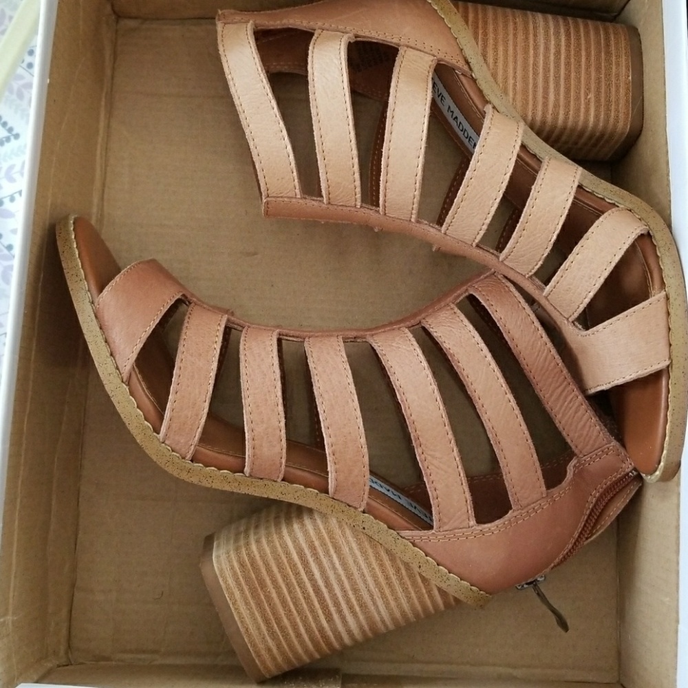Steve Madden brown heels